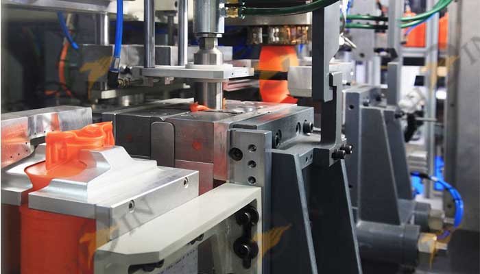 Types of Plastic Molding